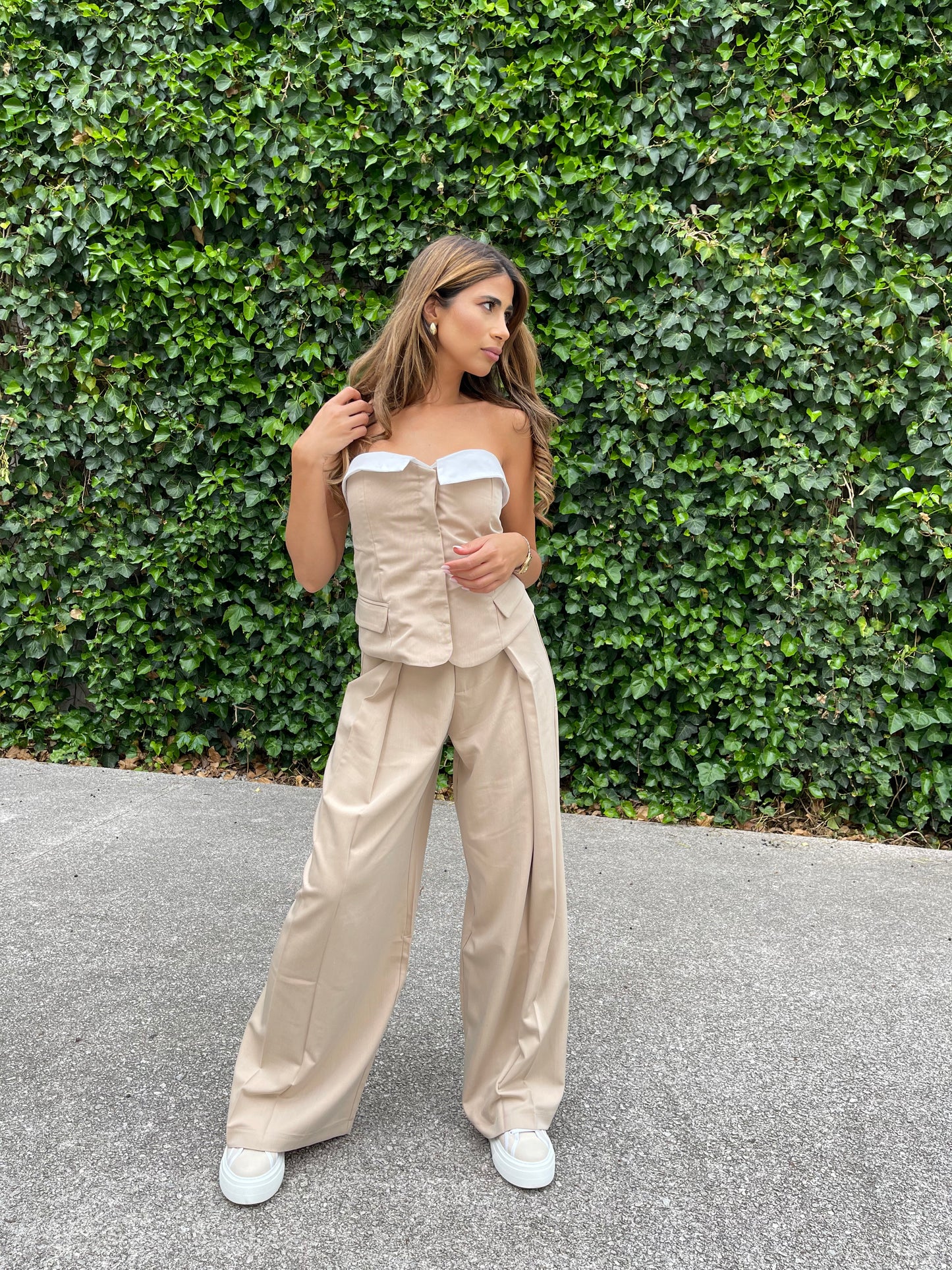 Elegant Corset & Wide-Leg Trouser Set